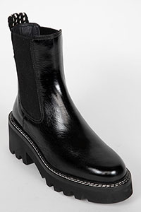 Heeled ankle boots LYS SuperLuxe Black by Homers Shoes View 2