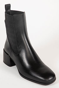 Heeled ankle boots NIKI Daniel Black by Homers Shoes View 2