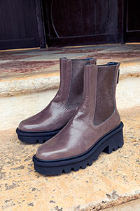 Heeled ankle boots LYS SuperLuxe Carbonio by Homers Shoes View 1