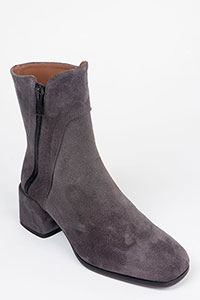 Heeled ankle boots NIKI Crosta Carbonio by Homers Shoes View 2