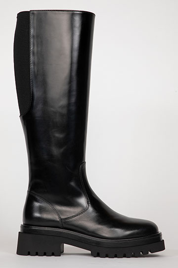 20787 GOLVA Poncho Negro Boots By Homers