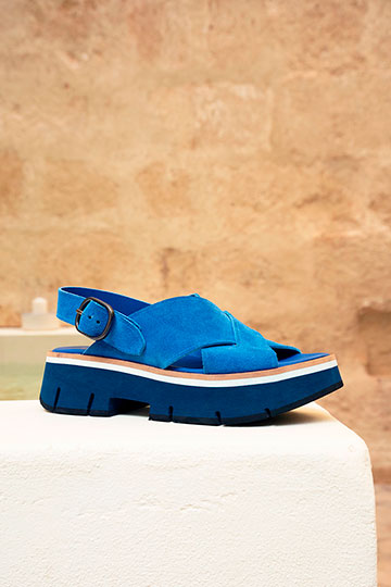 21298 DUYBA Reverse Savoy Wedges By Homers