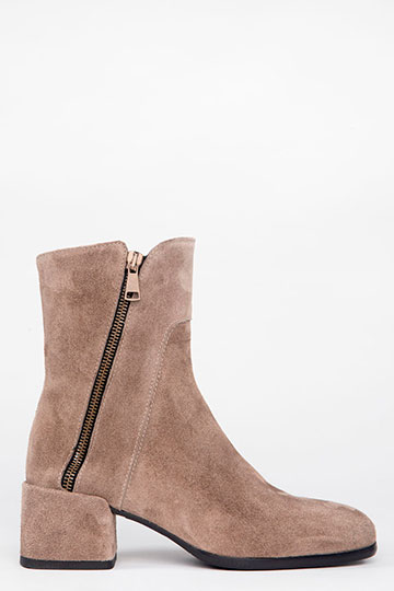 Heeled ankle boots NIKI Crosta Arkansas by Homers Shoes Main View